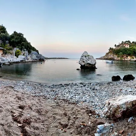 Victoria's 3* דמוצ'ארי