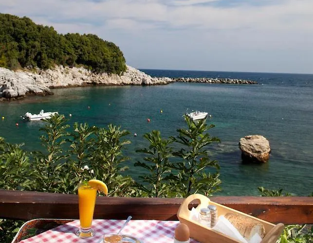 Victoria's Bed & Breakfast