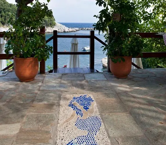 Bed & Breakfast Victoria's 3*